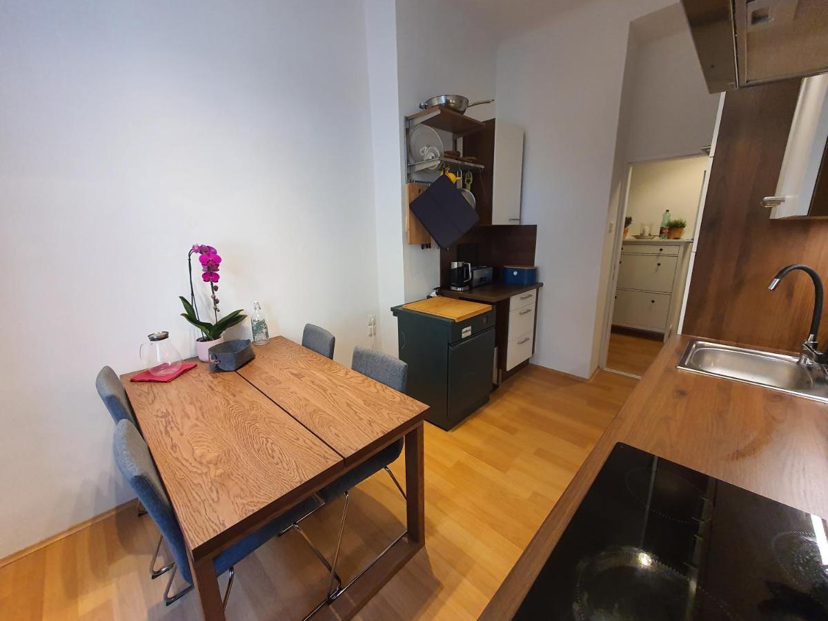 Central Graz Apartments By Payman Club Bagian luar foto